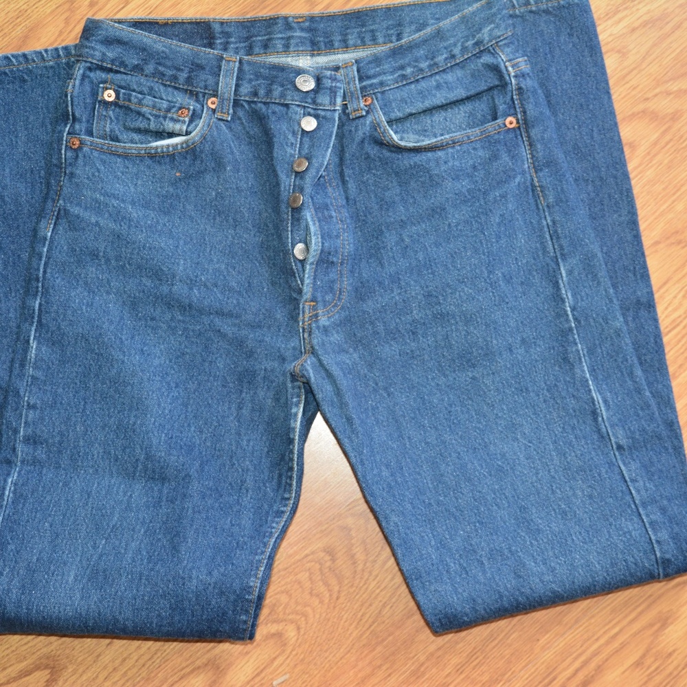 Men's Levi Button Fly 501, 32 x 32, Straight Leg